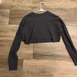 girls cropped long sleeve